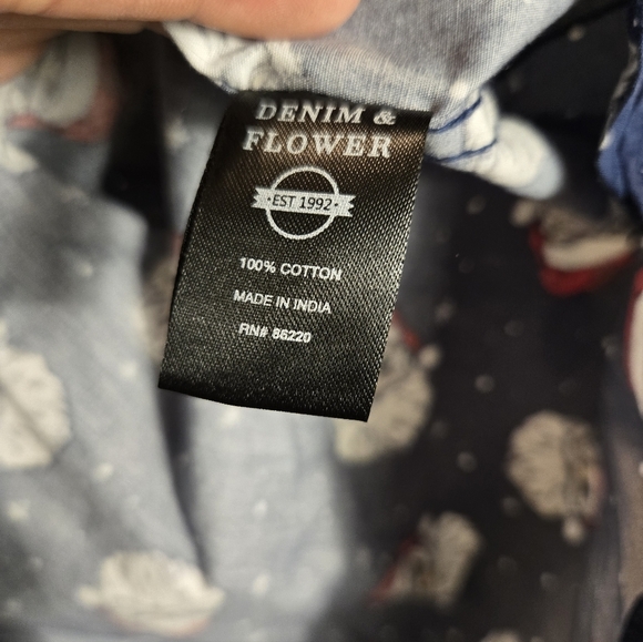 Denim And Flower Mens Button Down Cool Santa Shirt (Size M) - Picture 7 of 7
